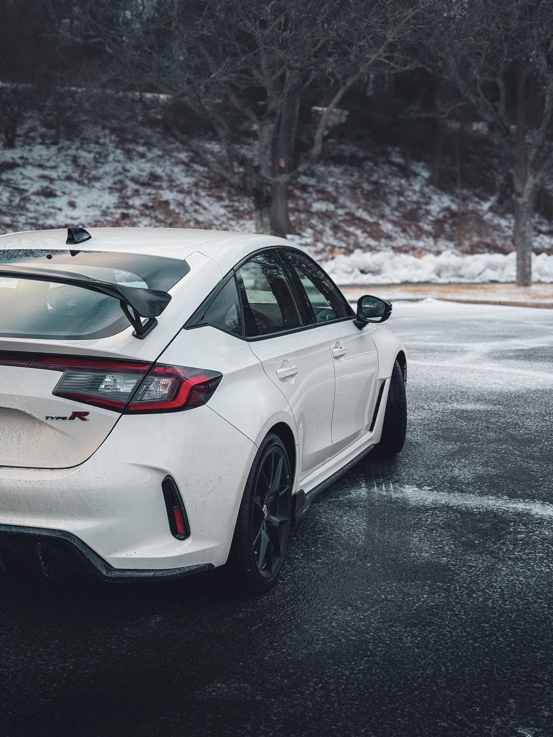 Honda Civic Type R in snowy conditions